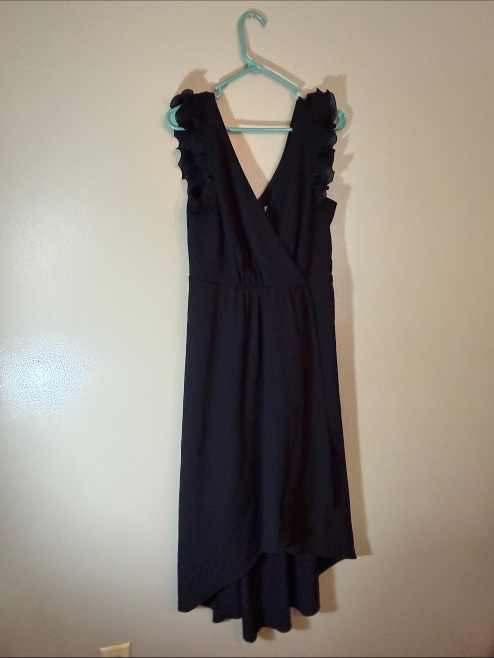 ALI & JAY Black High-Low Ruffle Sleeve Dress